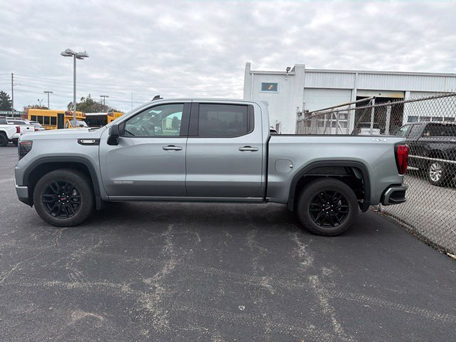 Certified 2024 GMC Sierra 1500 Elevation AWD/4WD image 9