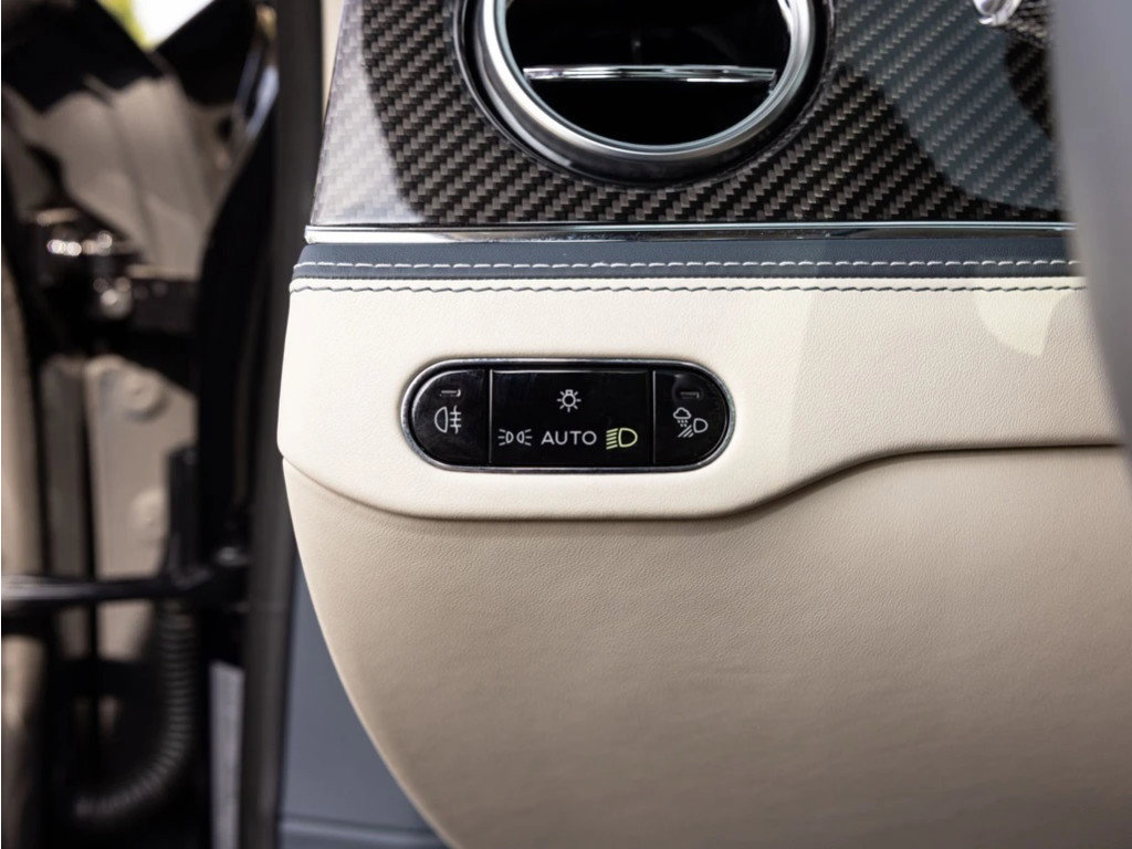 Certified 2022 Bentley Flying Spur W12 image 34