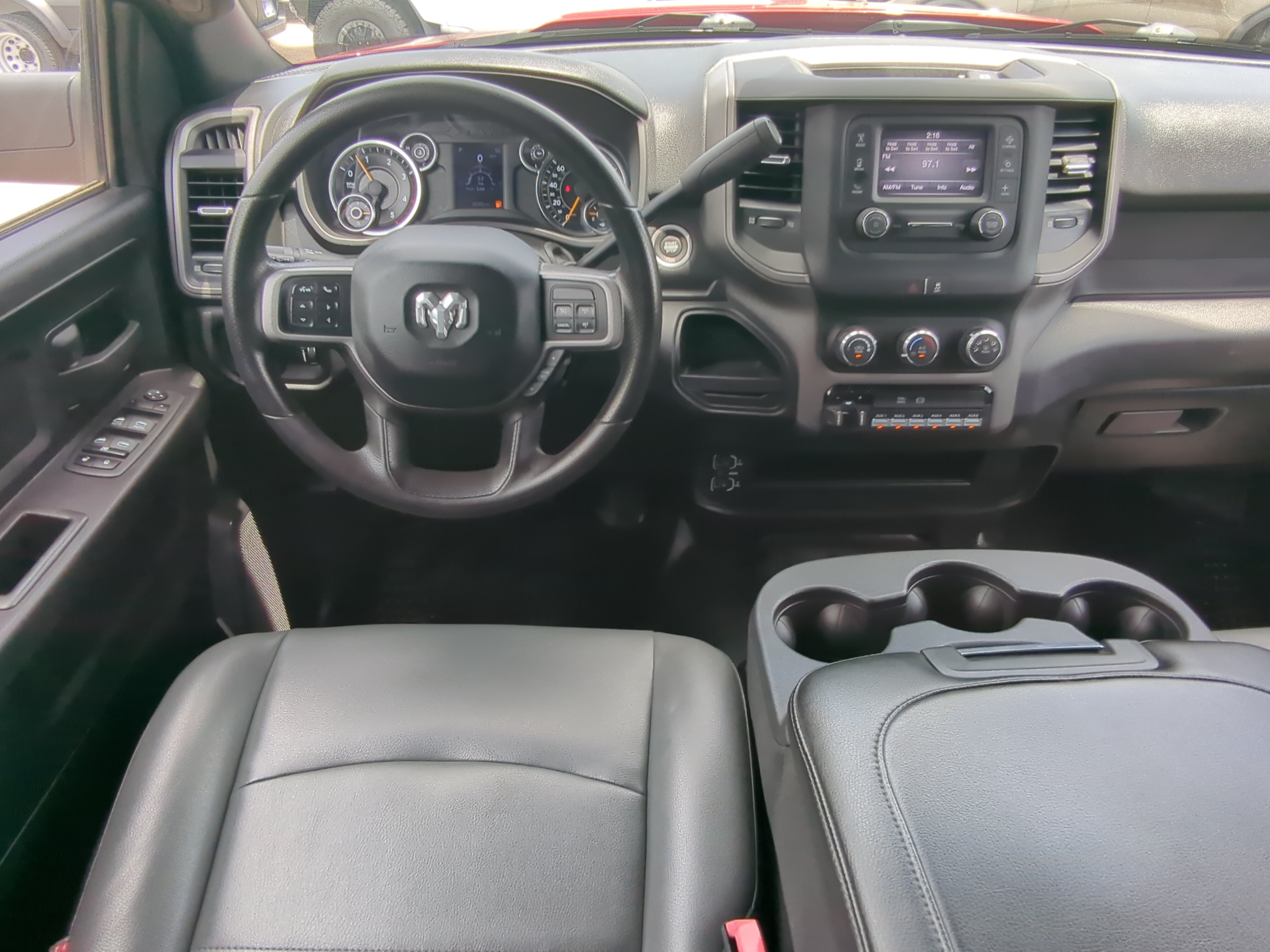 Used 2022 RAM 5500 Tradesman w/ Chrome Appearance Group RWD image 14