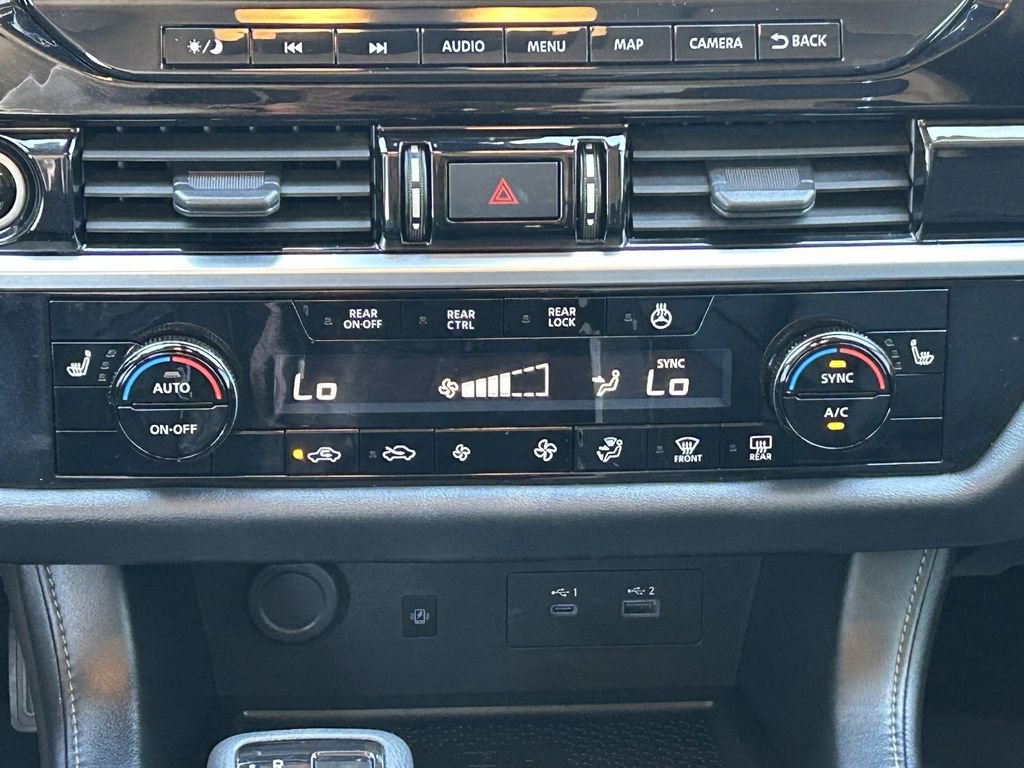 Used 2023 Nissan Pathfinder SL image 17