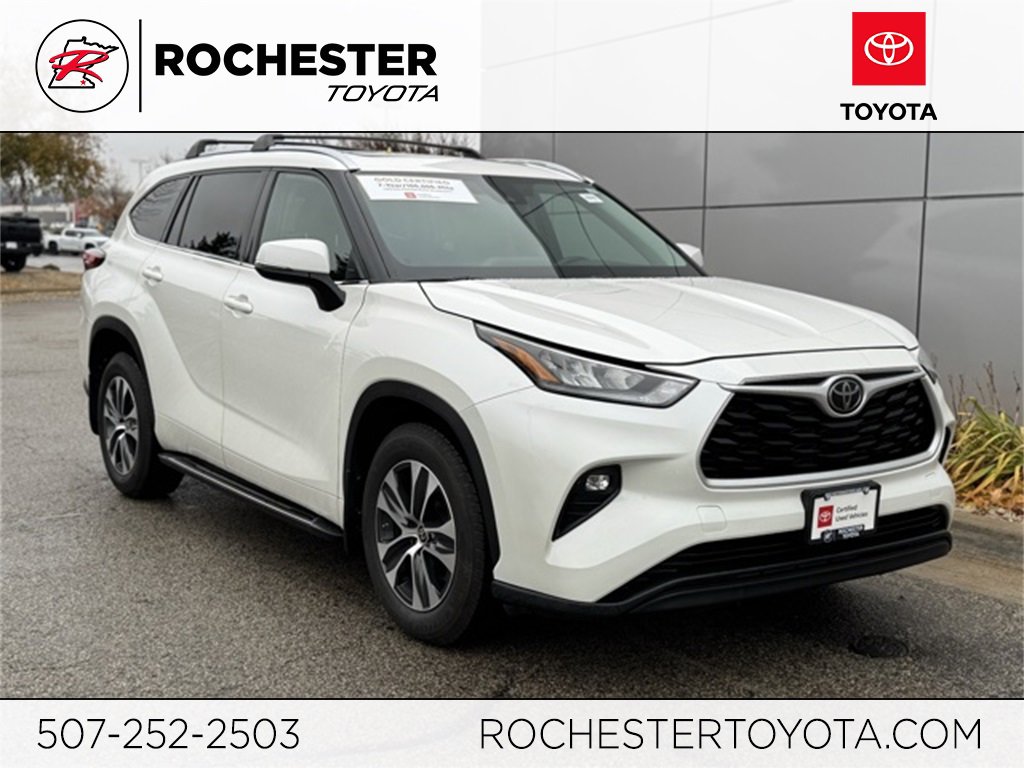 Certified 2020 Toyota Highlander XLE image 1