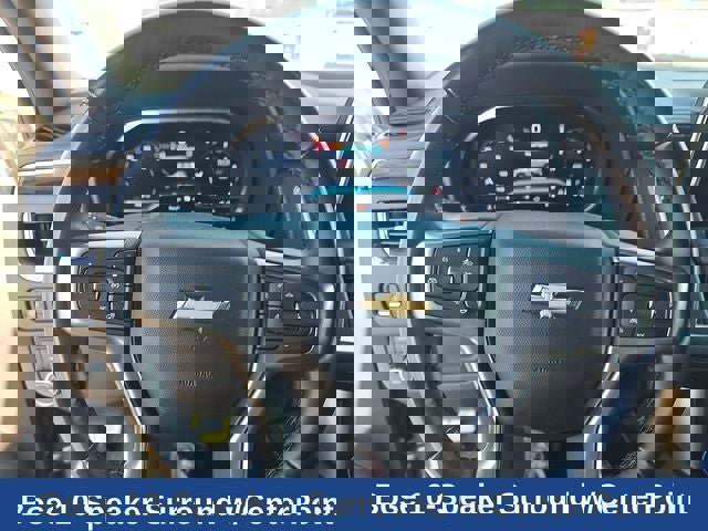 Used 2023 Chevrolet Suburban Premier image 15