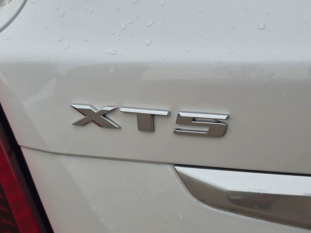 Used 2024 Cadillac XT5 Premium Luxury w/ LPO, Floor Liner Package AWD/4WD image 12
