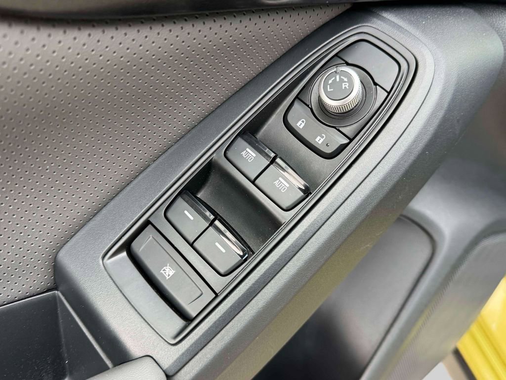 Used 2023 Subaru Crosstrek 2.5i Sport AWD/4WD image 17