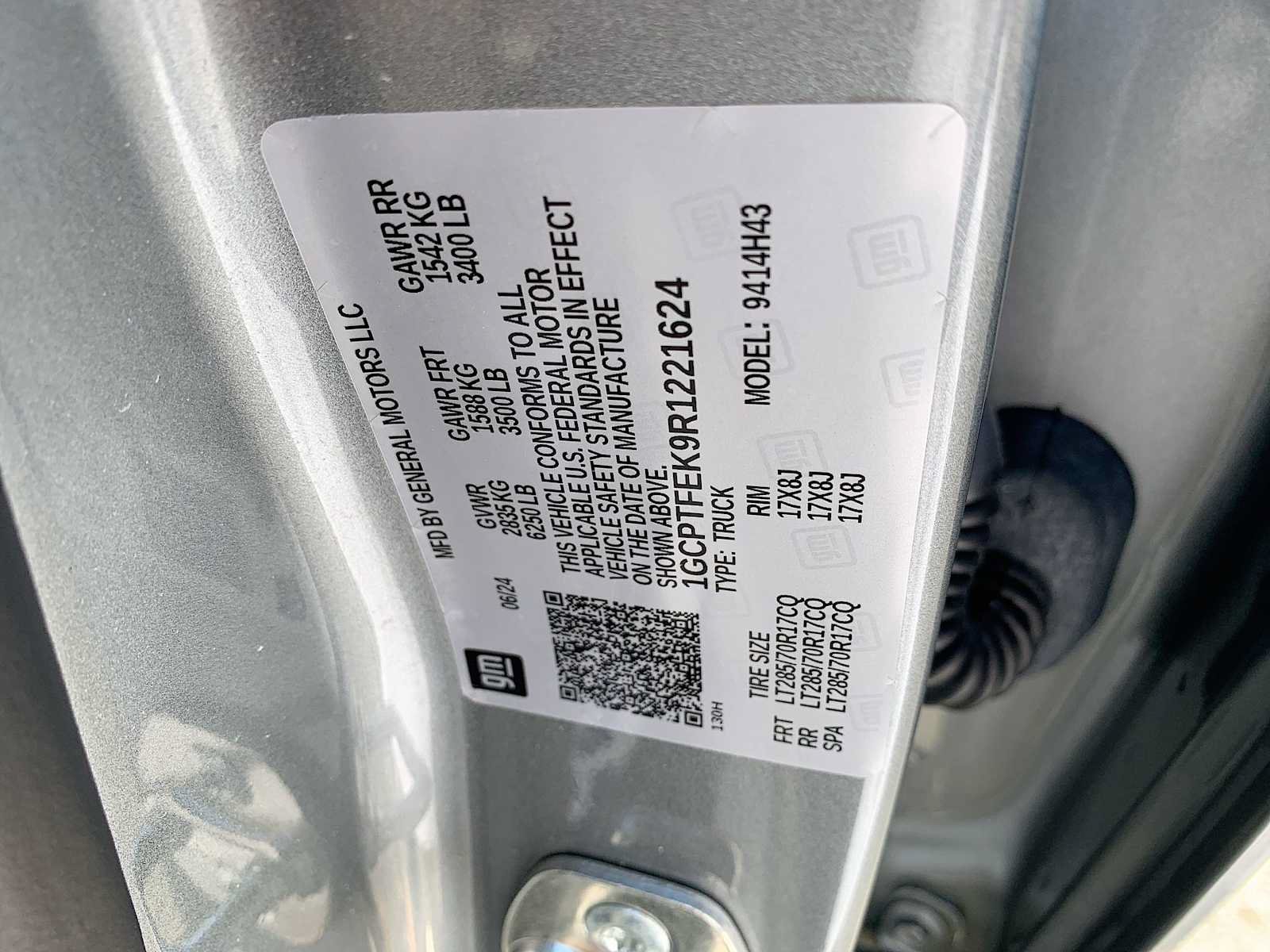 Certified 2024 Chevrolet Colorado ZR2 AWD/4WD image 32