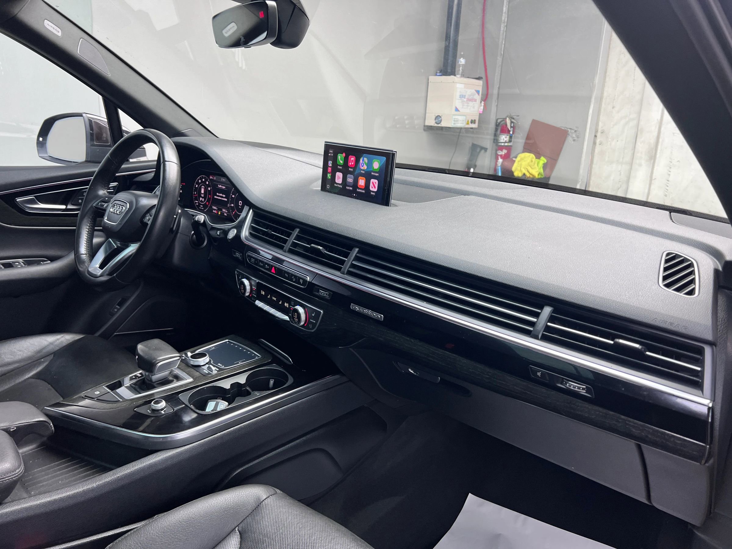Used 2017 Audi Q7 3.0T Prestige w/ Prestige Package image 29