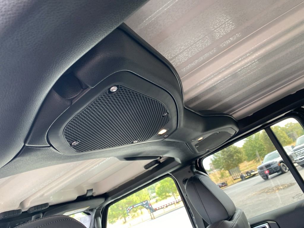 Used 2025 Jeep Gladiator High Tide image 34