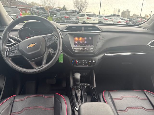 Used 2021 Chevrolet TrailBlazer LS w/ LPO, Blackout Package AWD/4WD image 12