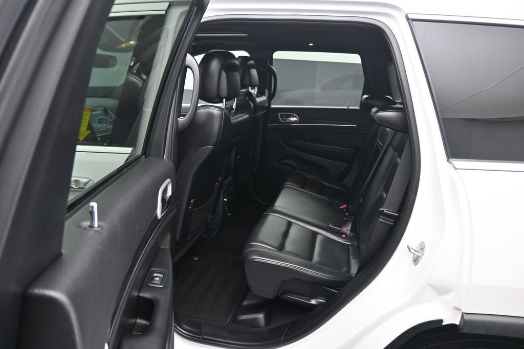 Used 2020 Jeep Grand Cherokee Limited AWD/4WD image 31