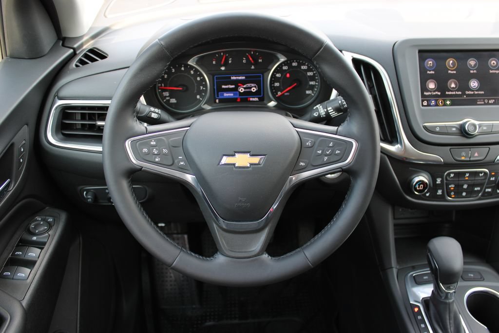 Used 2022 Chevrolet Equinox LT AWD/4WD image 16
