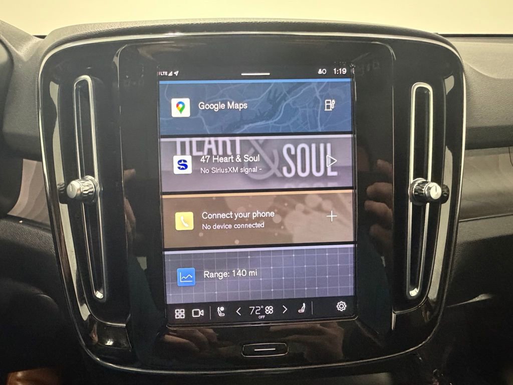 Used 2023 Volvo C40 P8 Recharge Ultimate image 14