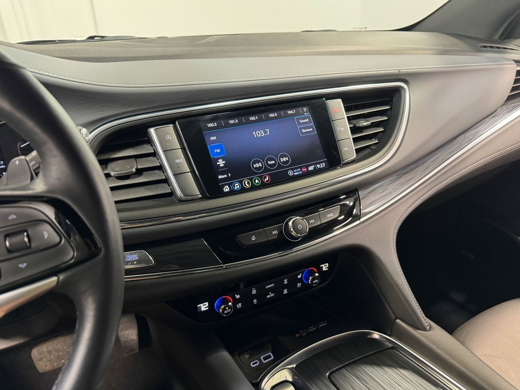 Used 2024 Buick Enclave Premium image 80