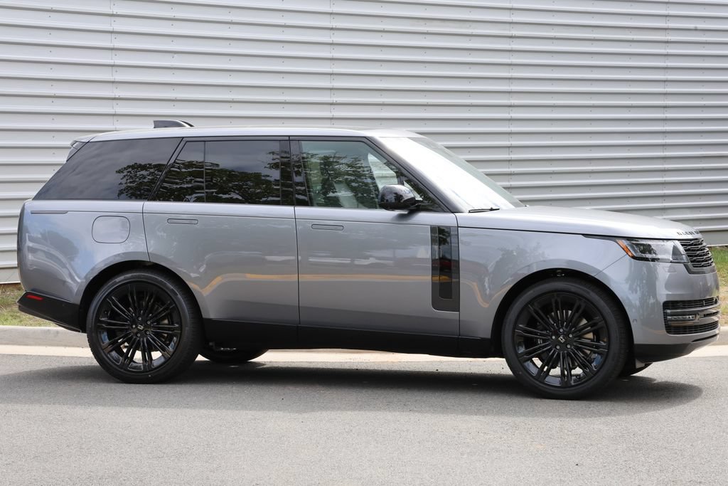 New 2027 Land Rover Range Rover SE AWD/4WD image 2