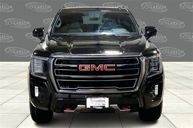 Used 2023 GMC Yukon XL AT4 image 2