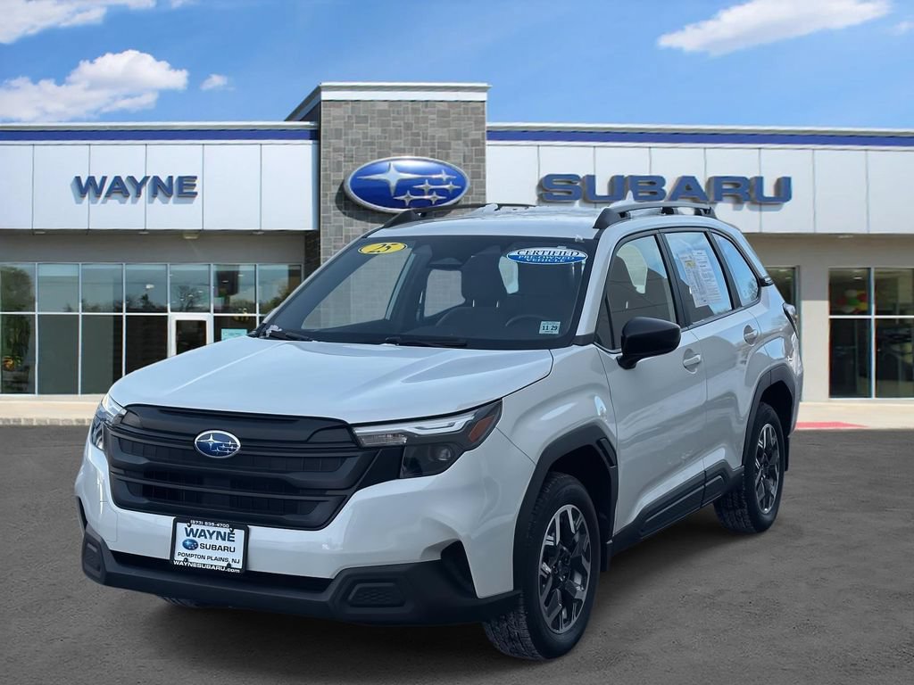 Used 2025 Subaru Forester AWD/4WD image 2