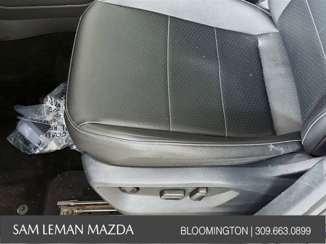 Used 2021 Volkswagen Tiguan SE image 18