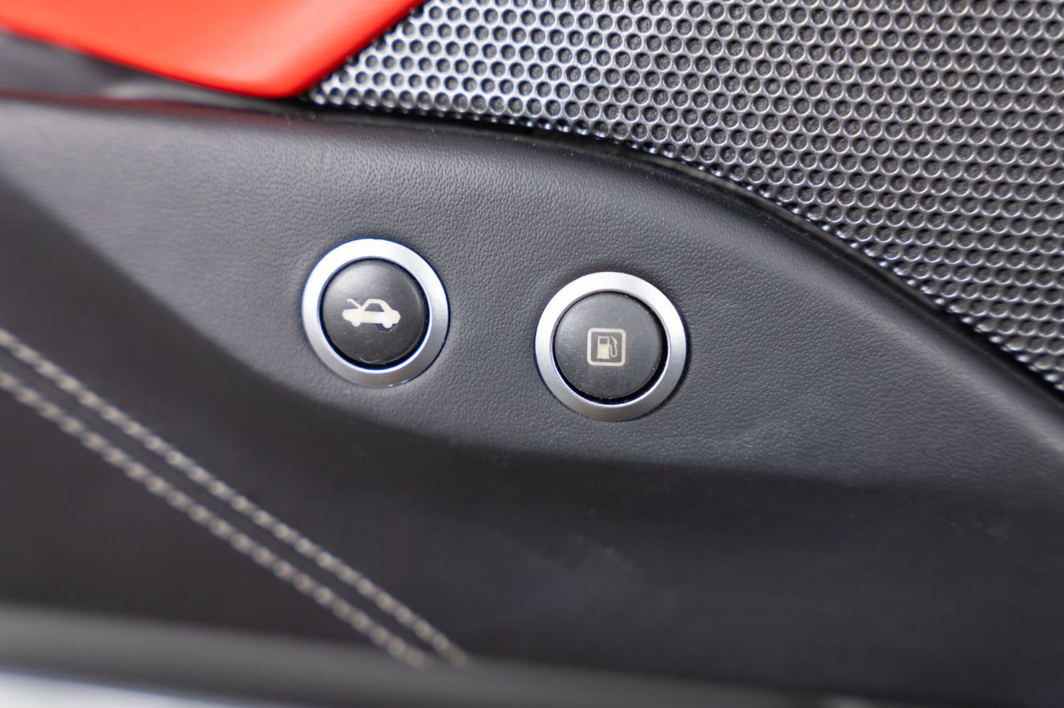 Used 2019 Ferrari 488 Spider image 57