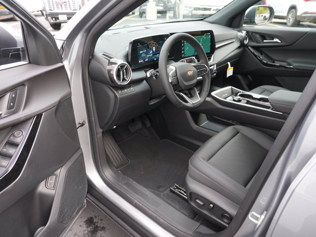 New 2027 Chevrolet Equinox LT w/ Convenience Package II AWD/4WD image 9