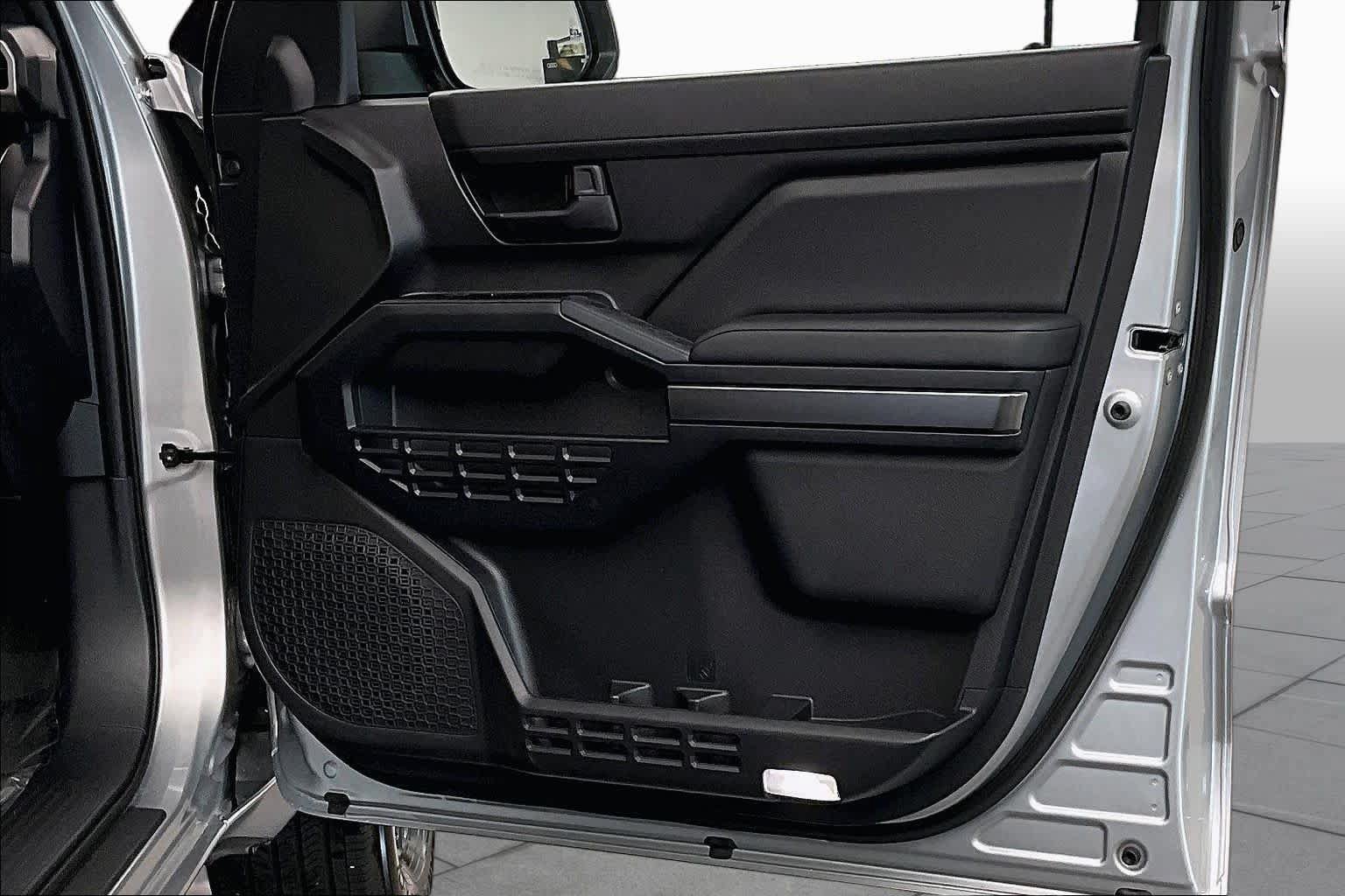 Used 2025 Toyota 4Runner SR5 RWD image 21