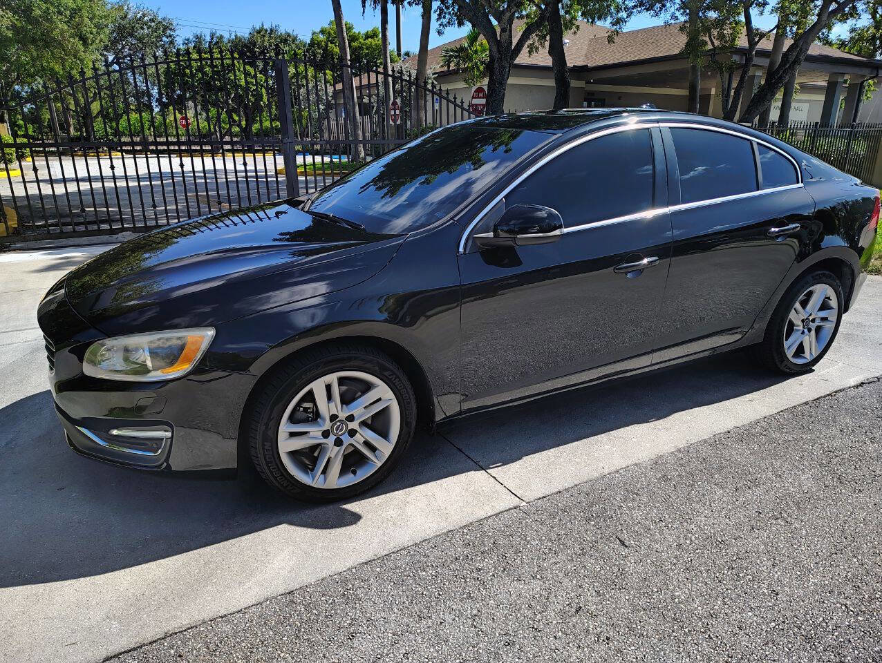 Used 2015 Volvo S60 T5 Platinum