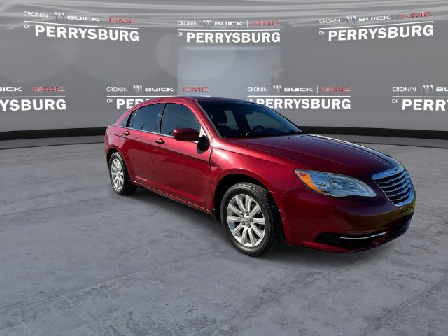 Used 2013 Chrysler 200 Touring w/ Cold Weather Group FWD image 2