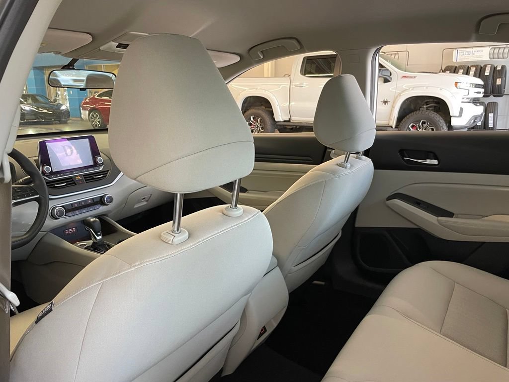 Used 2020 Nissan Altima 2.5 S FWD image 26