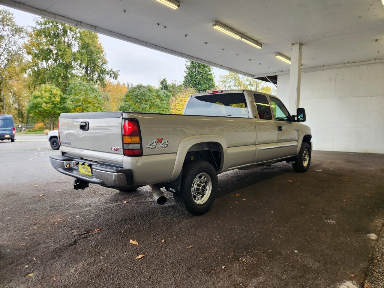Used 2007 GMC Sierra 2500 SLT w/ Heavy-Duty Power Package image 3