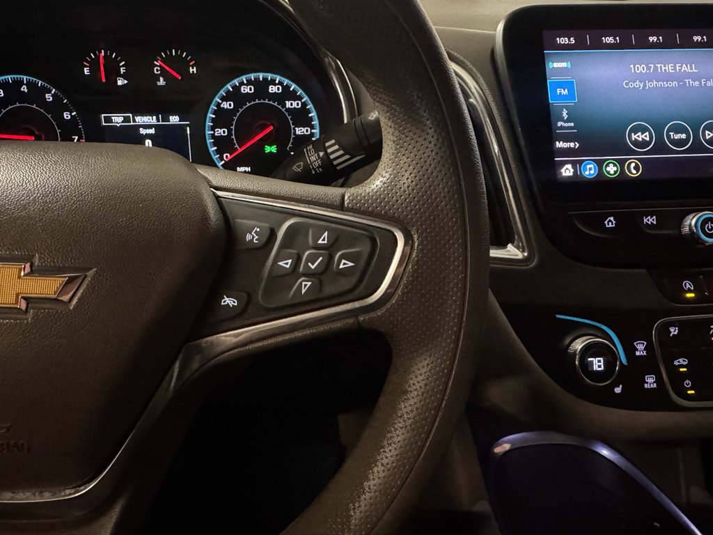 Used 2020 Chevrolet Malibu LT FWD image 23