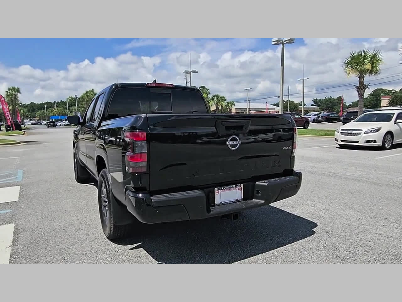Used 2025 Nissan Frontier SV w/ SV Convenience Package AWD/4WD image 33