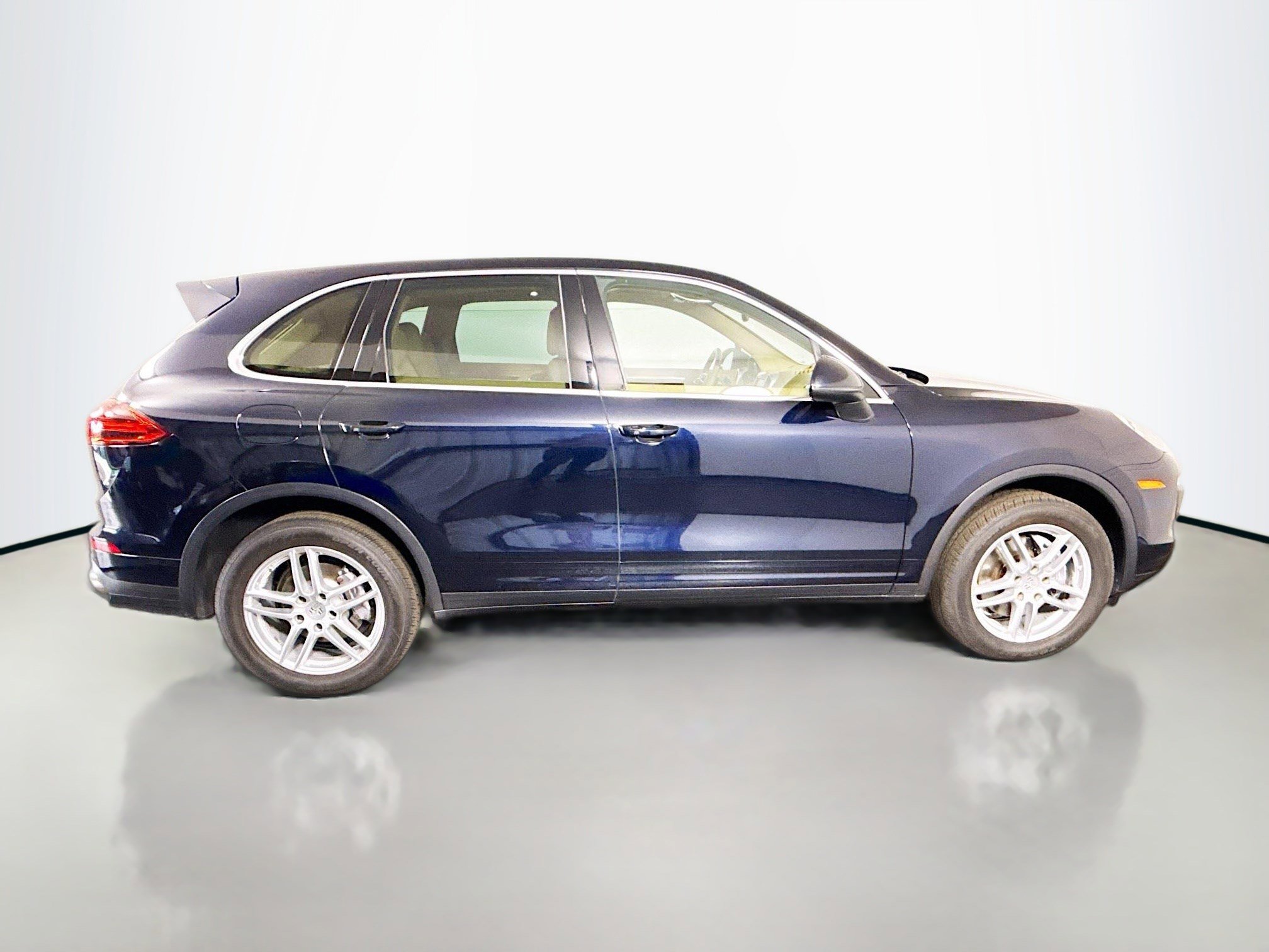 Used 2016 Porsche Cayenne image 11