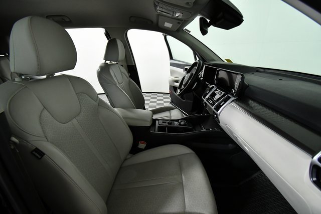 Used 2024 Kia Sorento EX image 22