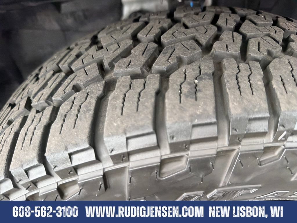 Used 2025 Jeep Compass Trailhawk AWD/4WD image 26