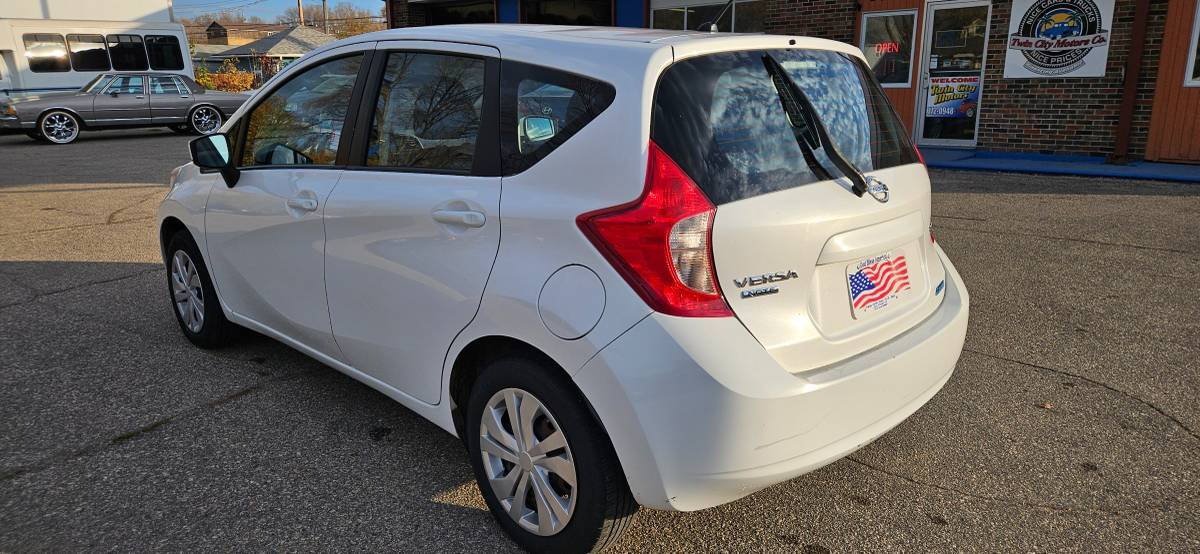 Used 2015 Nissan Versa Note SV FWD image 6