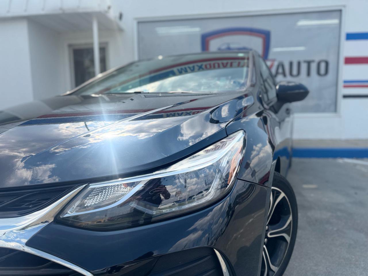 Used 2019 Chevrolet Cruze LT w/ Convenience Package image 5