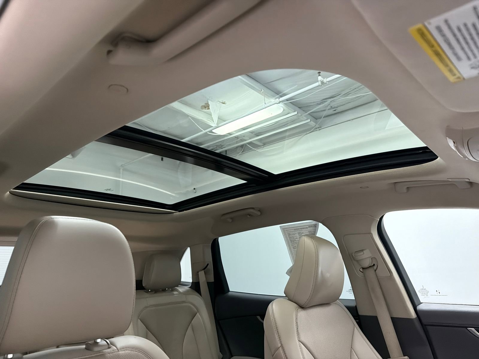 Used 2023 Lincoln Nautilus Reserve image 13