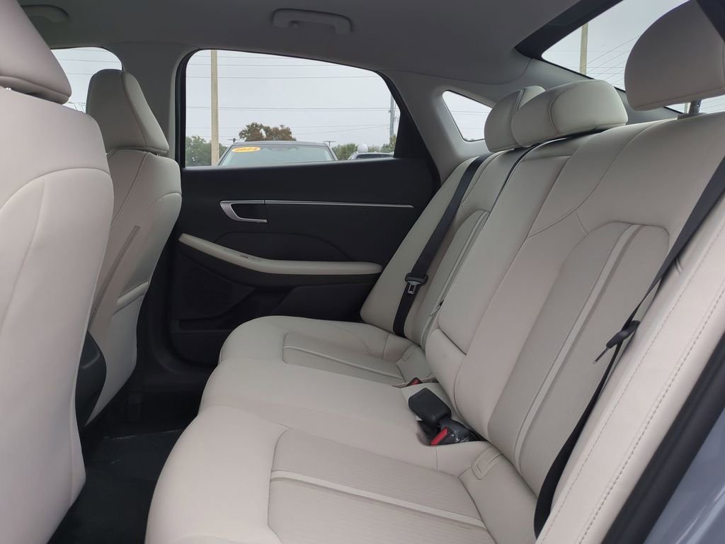 New 2026 Hyundai Sonata SEL FWD image 14