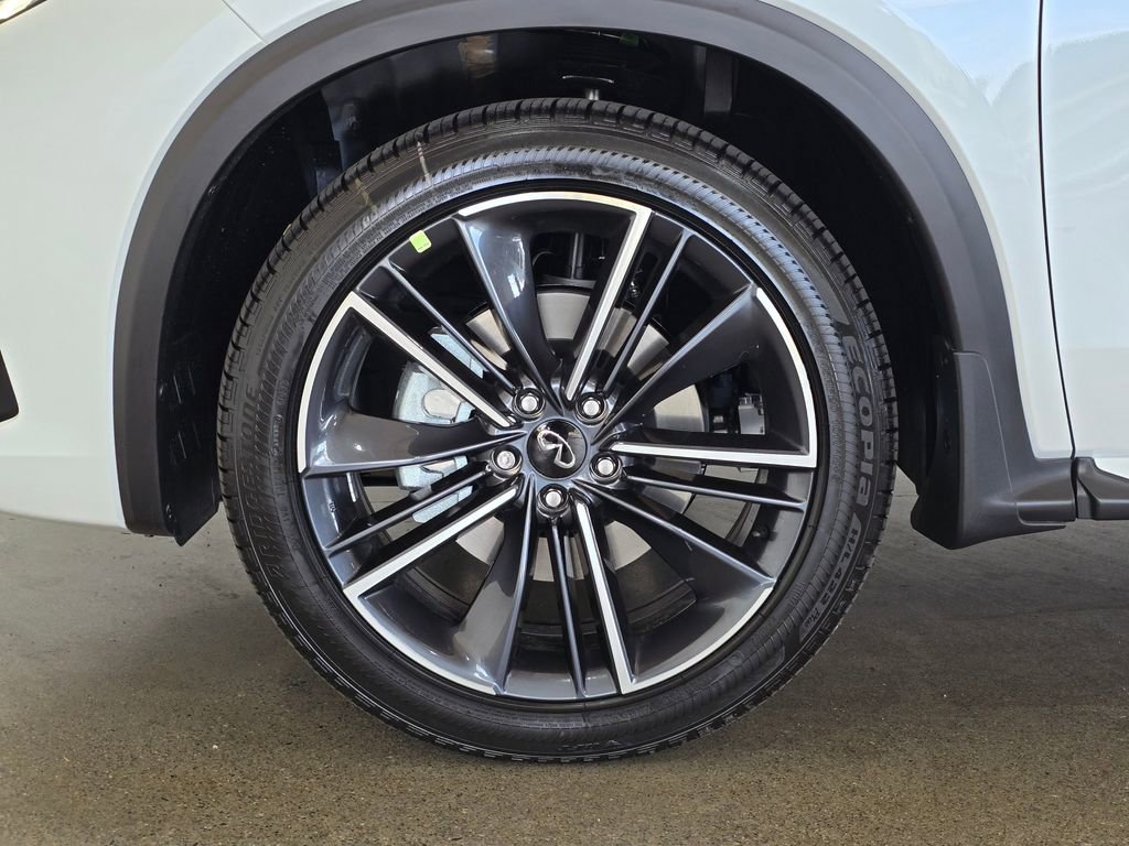 New 2025 INFINITI QX50 Sport image 8