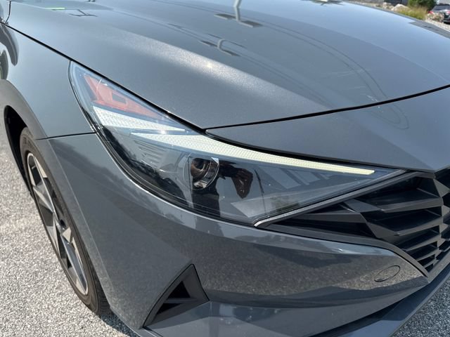 Used 2023 Hyundai Elantra SEL w/ Convenience Package FWD image 12
