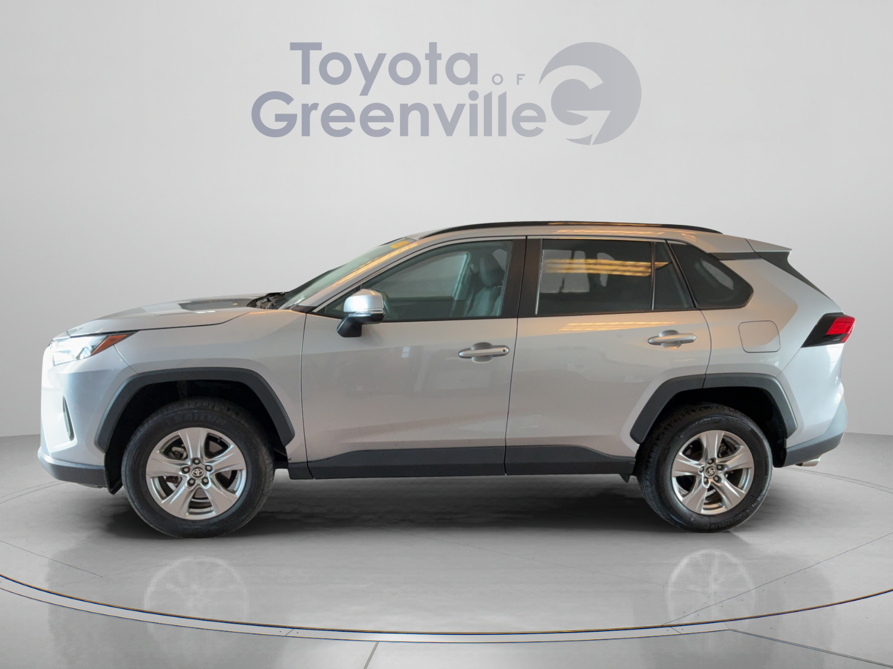 Certified 2024 Toyota RAV4 XLE FWD image 2