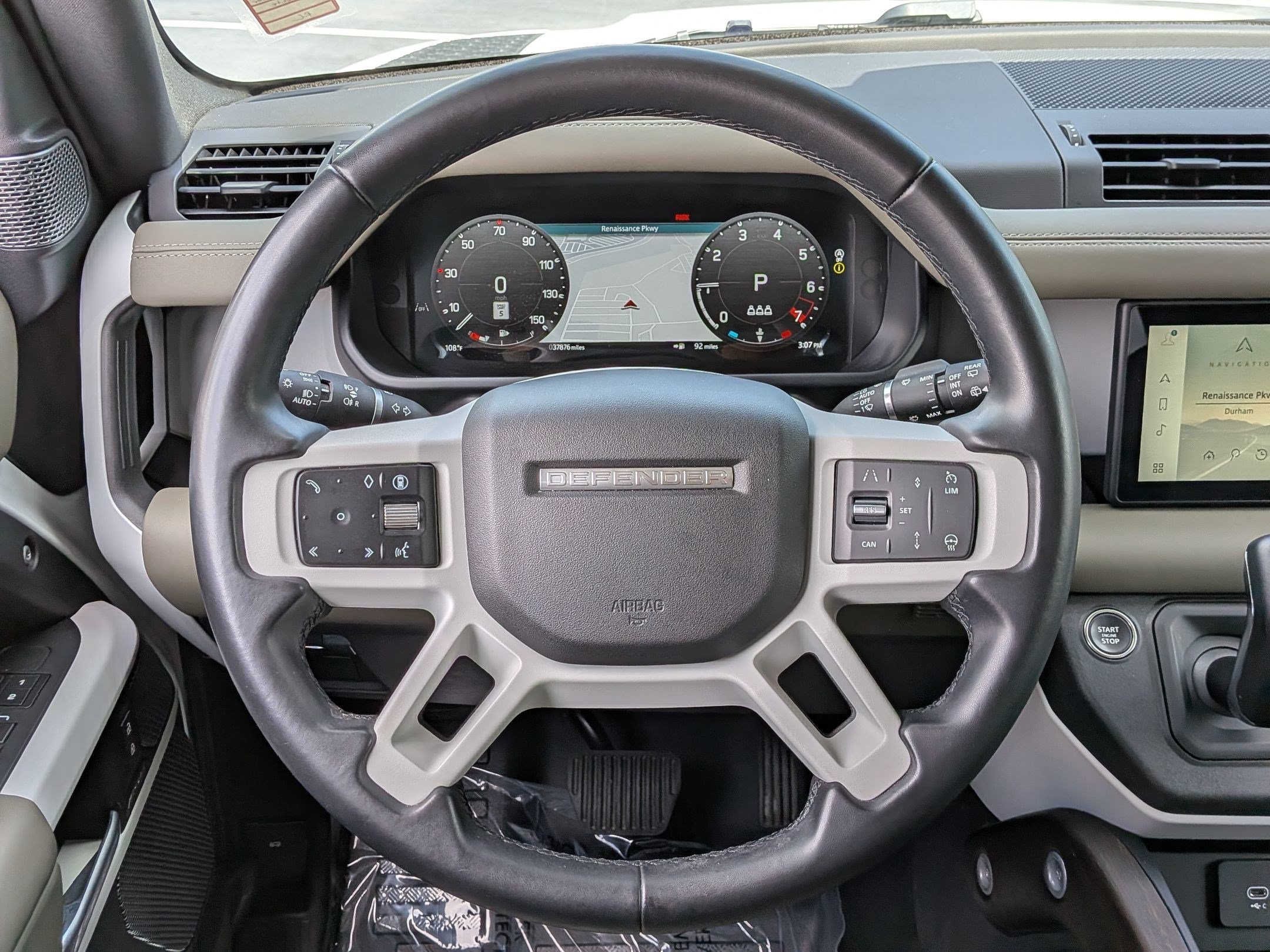Used 2024 Land Rover Defender 110 S AWD/4WD image 17