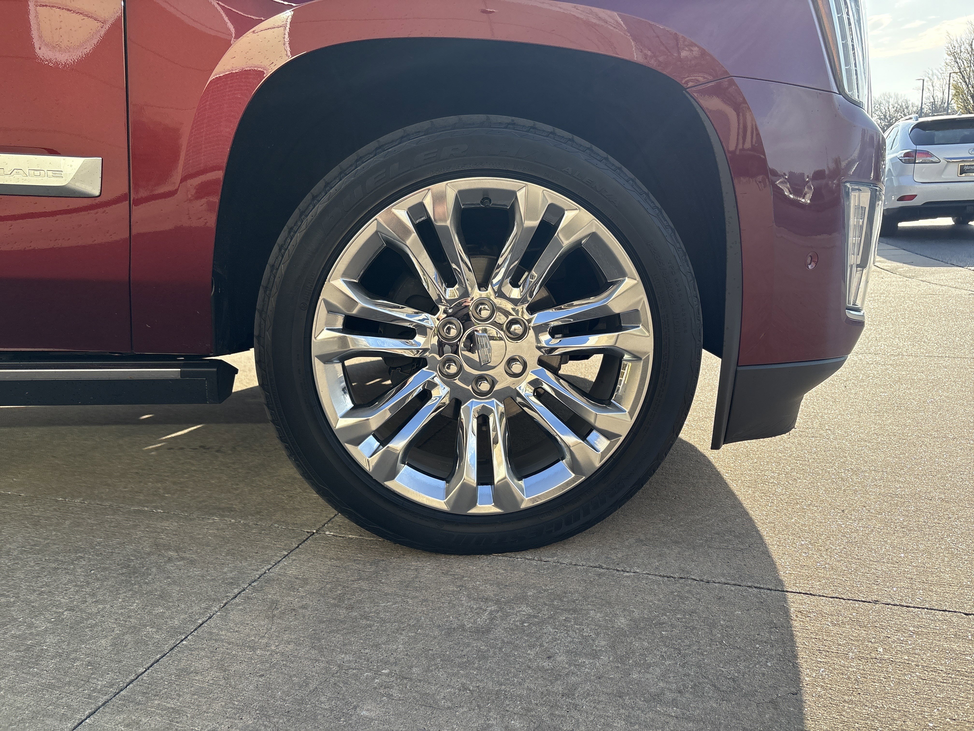 Used 2020 Cadillac Escalade Premium Luxury w/ LPO, Radiant Package image 13