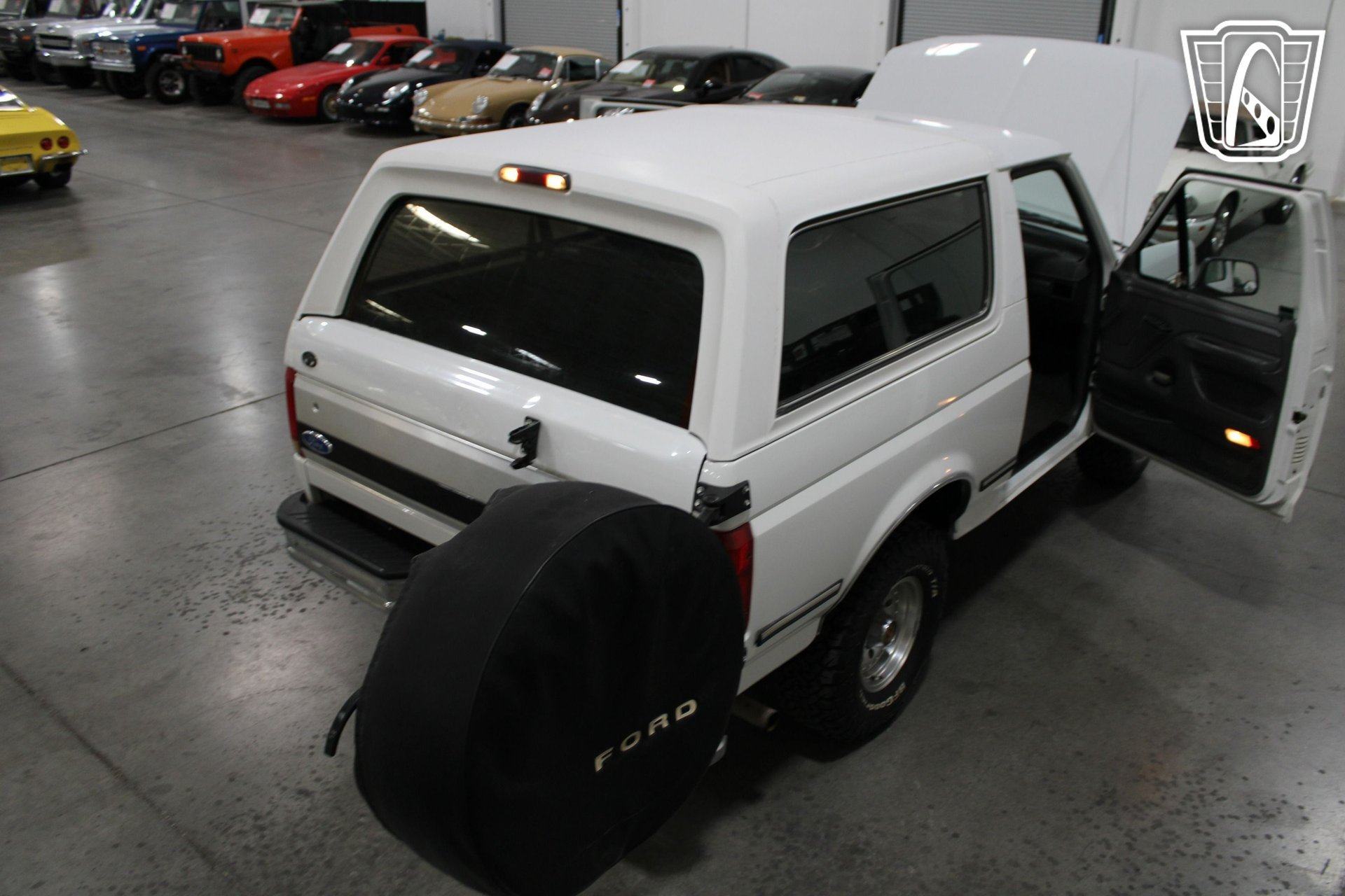Used 1992 Ford Bronco XLT AWD/4WD image 31