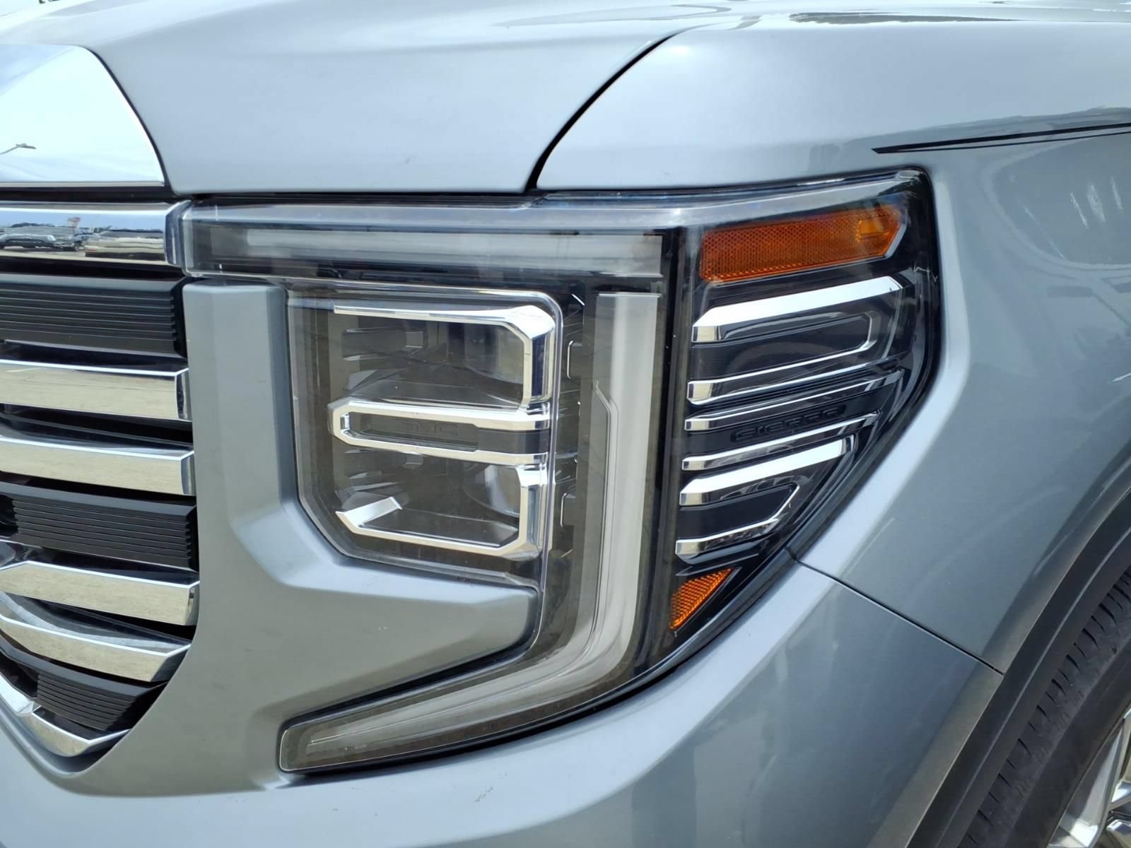 Used 2024 GMC Sierra 1500 SLT RWD image 5