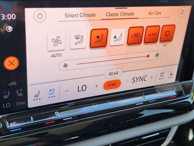 New 2026 Volkswagen Atlas Peak Edition AWD/4WD image 16