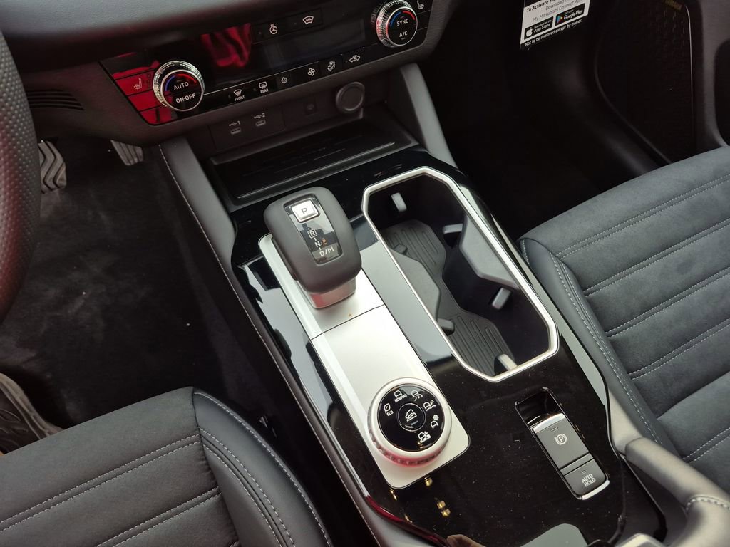 New 2026 Mitsubishi Outlander SE image 32