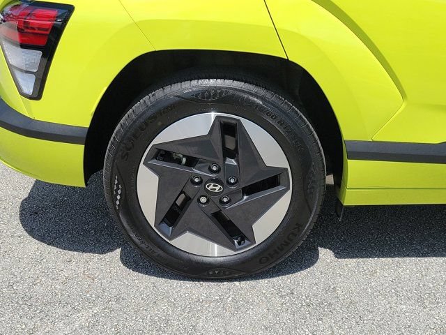 Certified 2024 Hyundai Kona Electric SEL FWD image 5