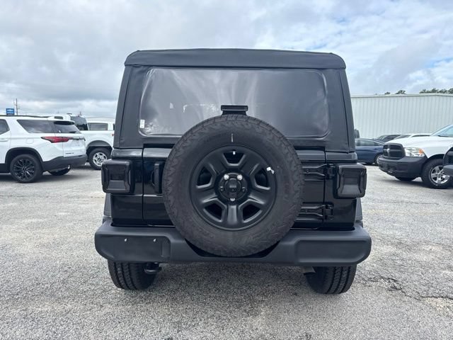Used 2025 Jeep Wrangler Sport AWD/4WD image 4
