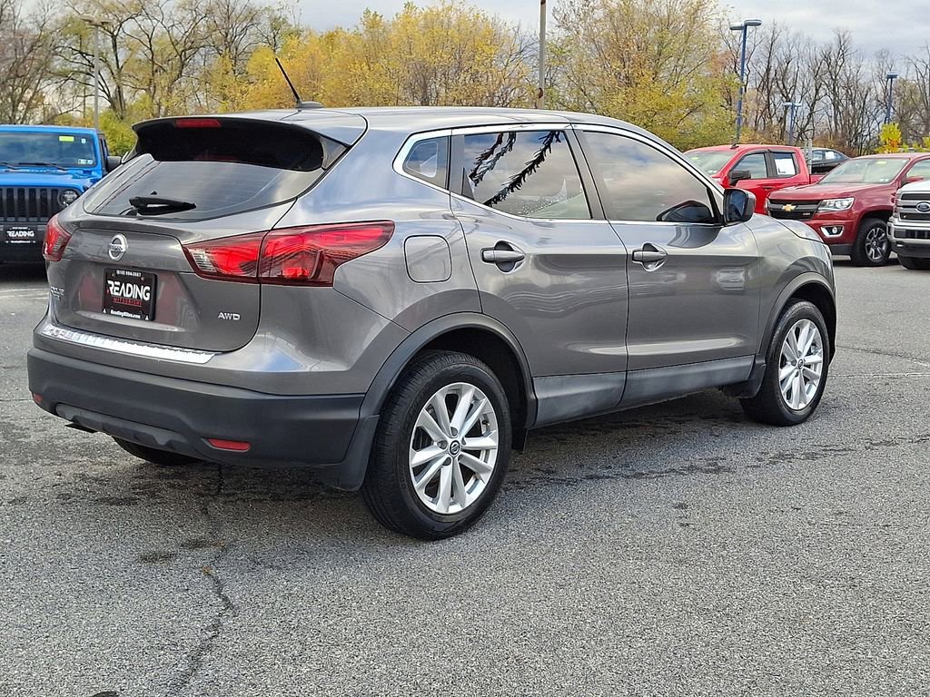 Used 2019 Nissan Rogue Sport S w/ Appearance Package AWD/4WD image 4