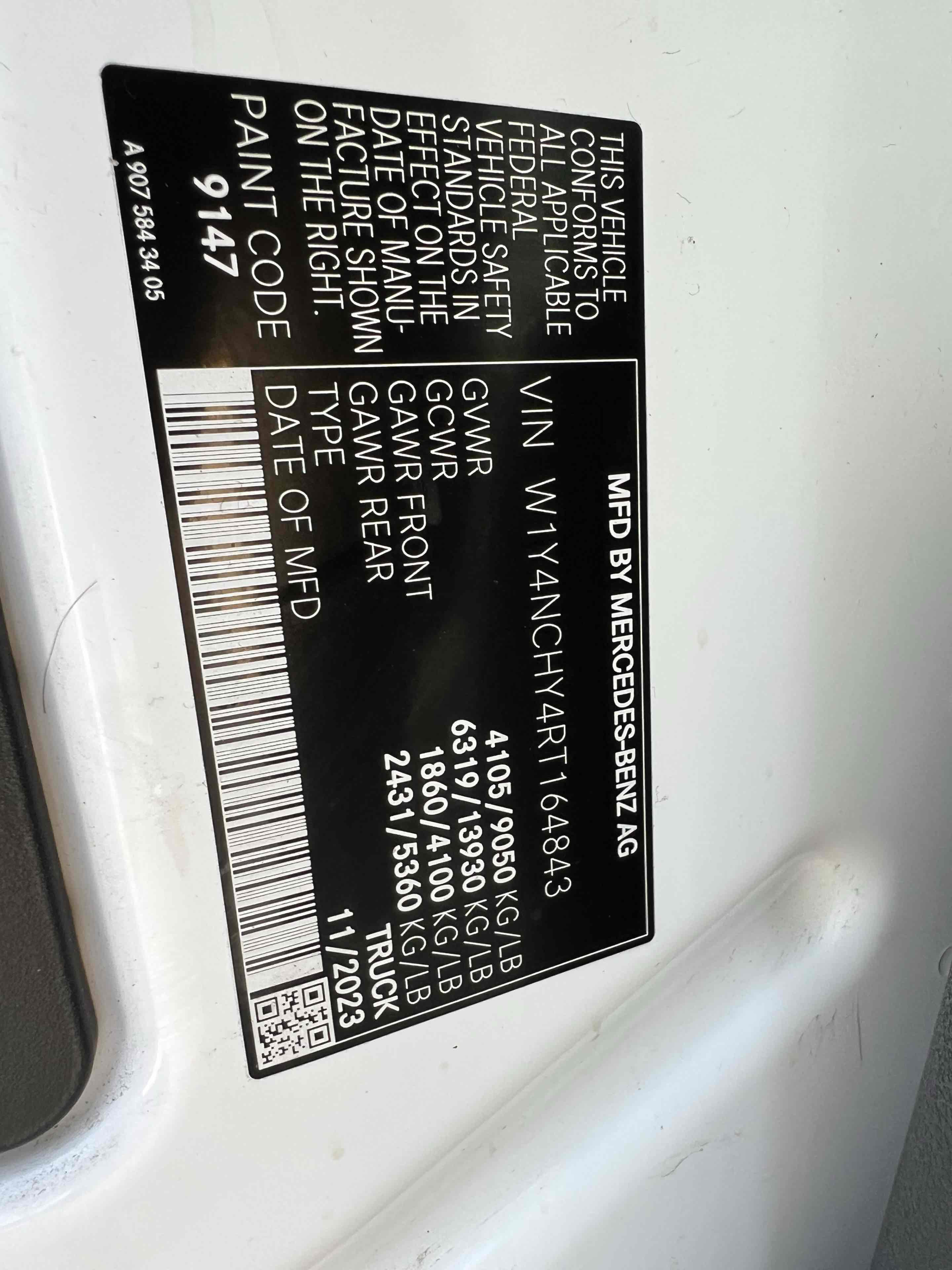 Used 2024 Mercedes-Benz Sprinter 2500 image 12