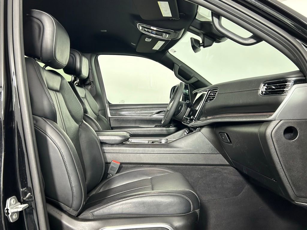 Used 2022 Jeep Wagoneer Series II image 10